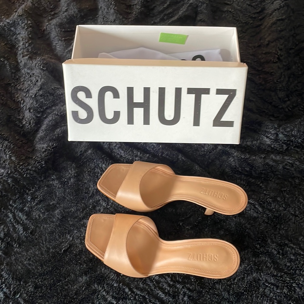 SCHUTZ beige heels 8 1/2 3 inch heel. With box
